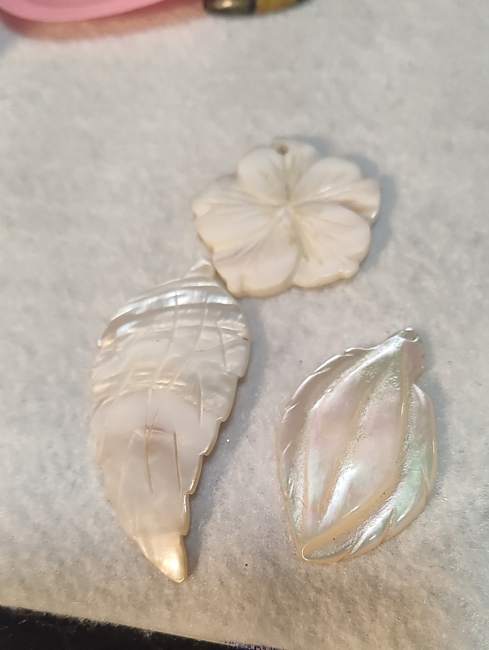 Source Unknown Iridescent White Carved Shell Pendant Set